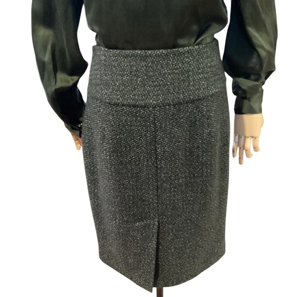 Cassis Green Wool Blend Skirt, Flecked patterned, size 8. - Picture 4 of 9
